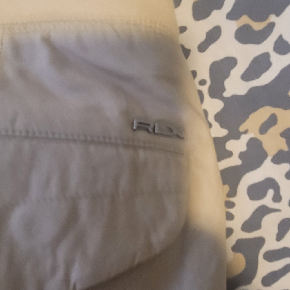 Shorts - Picture 4 of 4